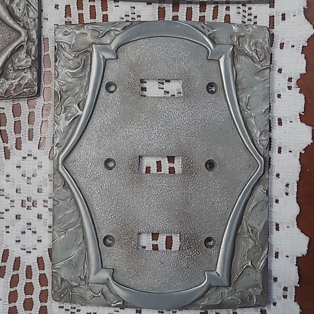 Vintage Silver Light Switch and Outlet Cover Set - Picture 2 of 6